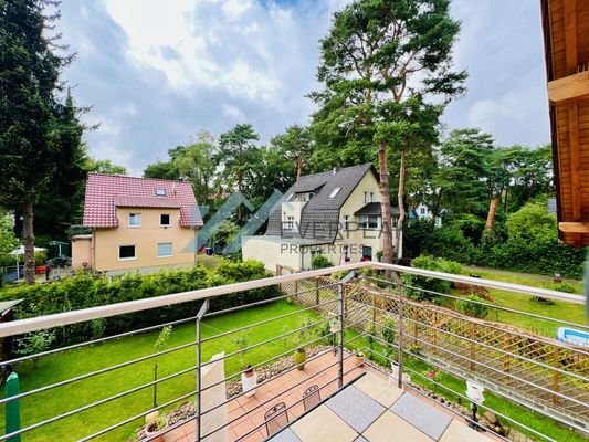 Blick vom Balkon 1 OG