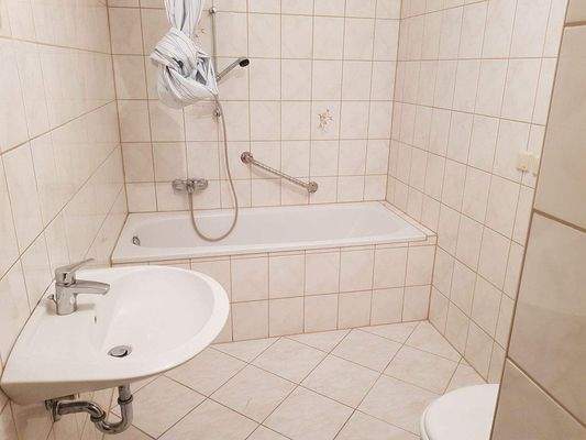 Bad HH EG hi.re..jpg