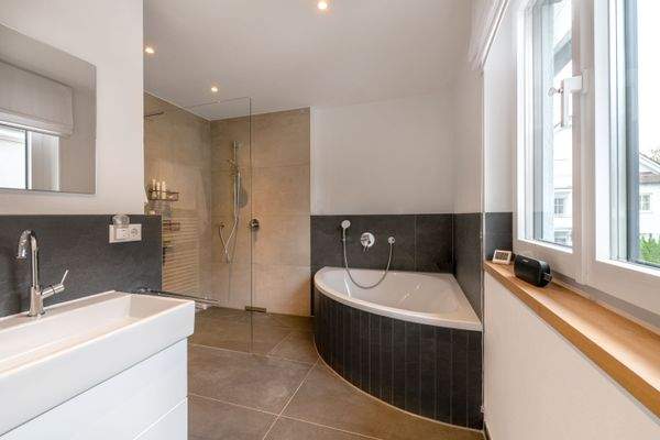 Komfortables Master-Bad