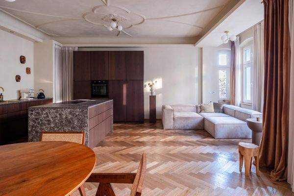 Wohnzimmer  mit offener Küche