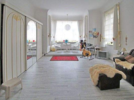 EG Erkerzimmer vor der Entkernung