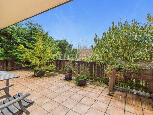 Großer Sonnenbalkon