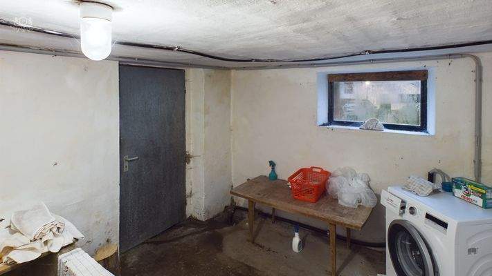 CAM01984G0-PR0409-STILL027