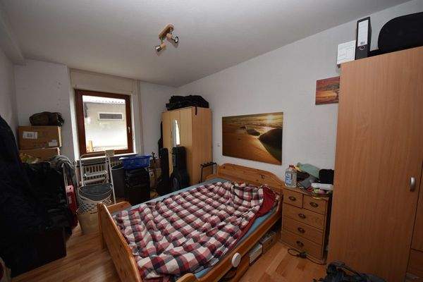 2-Fam-Haus EG Schlafzimmer