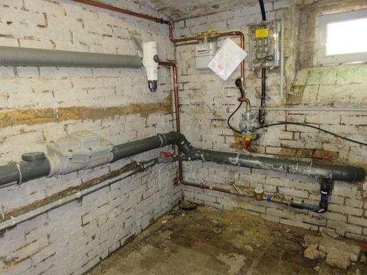 KG: Versorgungsanschlüsse