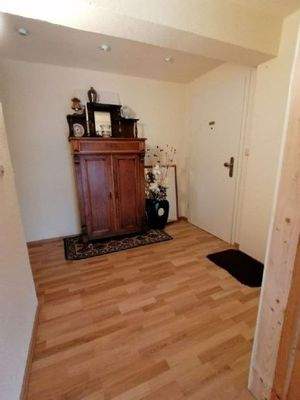 Eingänge 1. OG links