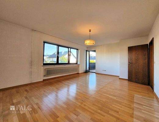 Vom Schlafzimmer geht es auf den Balkon