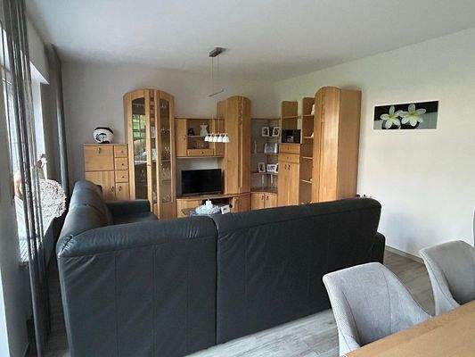 ...Wohnbereich mit...