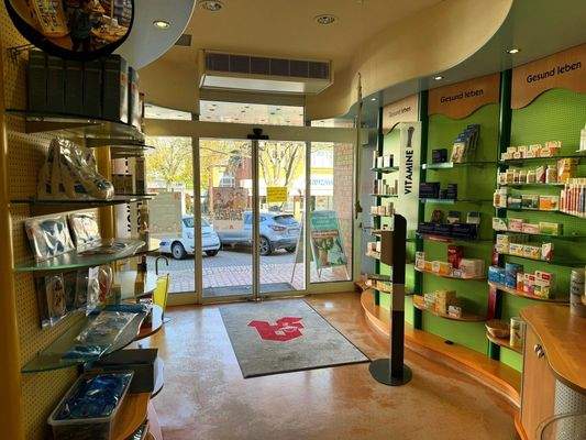 große Verkaufs-/ Ladenfläche