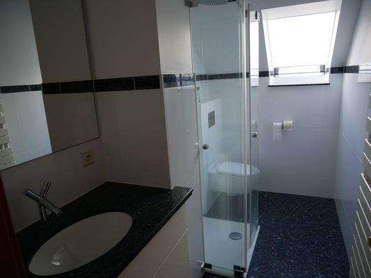 Duschbad 1 DG