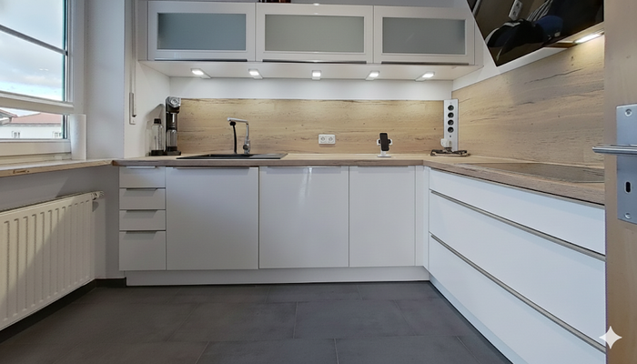 1OG.  EBK. mit E-Geräten