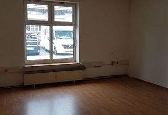 2 Arbeitsräume - blendfrei nach Norden belichtet