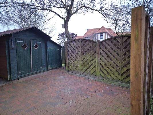 Terrasse m. Sichtschutz