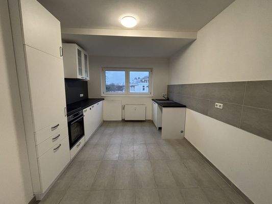 20251210_142630051_iOS