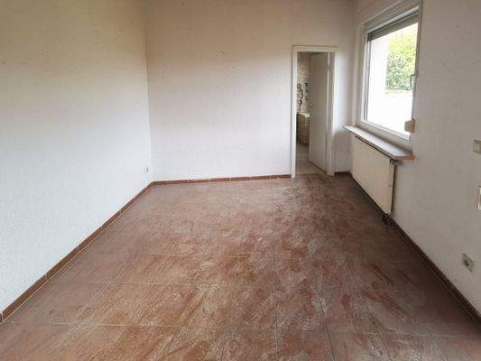 EG Zimmer 4 mit Gartenzugang