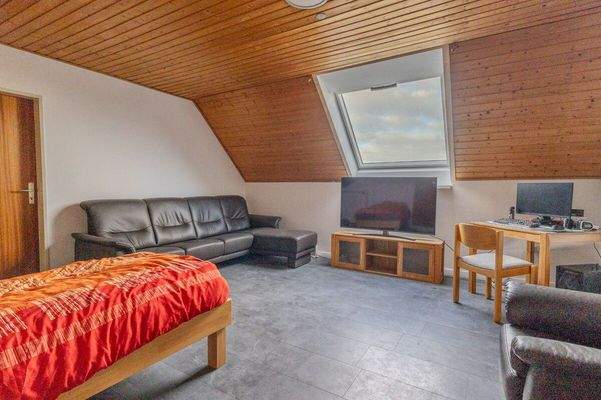 Wohnen/Schlafen WE 2 OG 