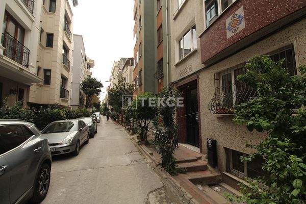 Duplex Apartment with a Spacious Terrace in İstanbul Beyoğlu