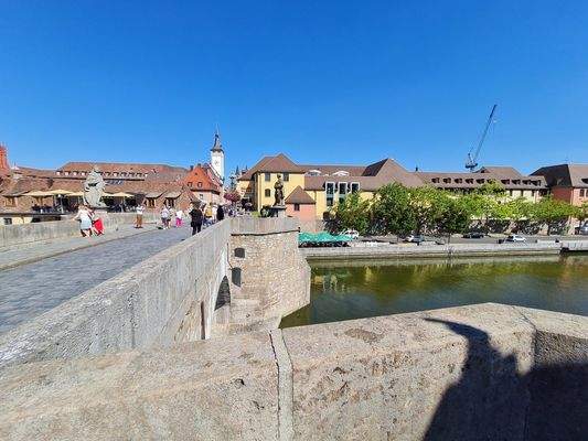 Mainkai Panorama Häuserzeile #153336