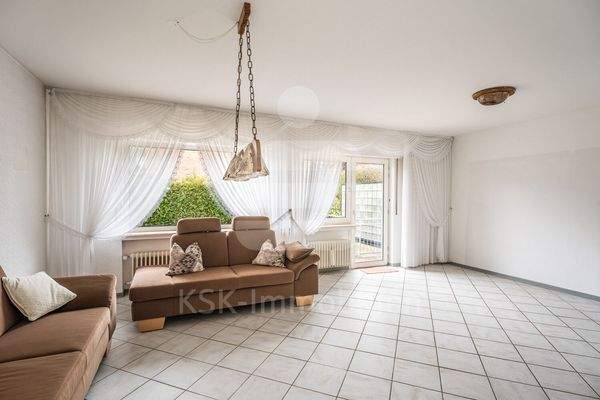  Wohnzimmer Erdgeschoss