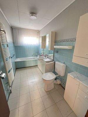 Badezimmer EG