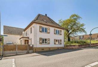 Straßenansicht