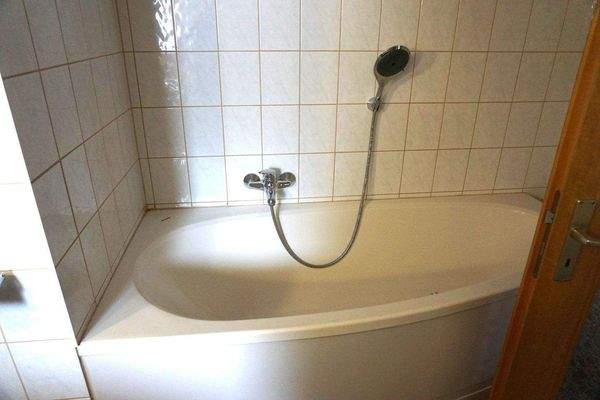 Badewanne Obergeschoss.JPG