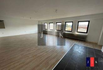 Büro Innenansicht 1