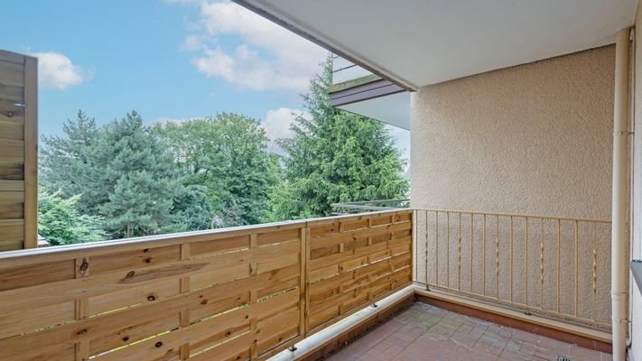 Balkon mit Blick ins Grüne