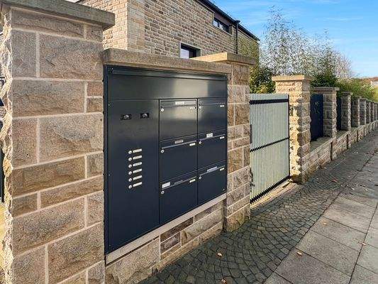 Eingangsbereich mit Videosperchanlage