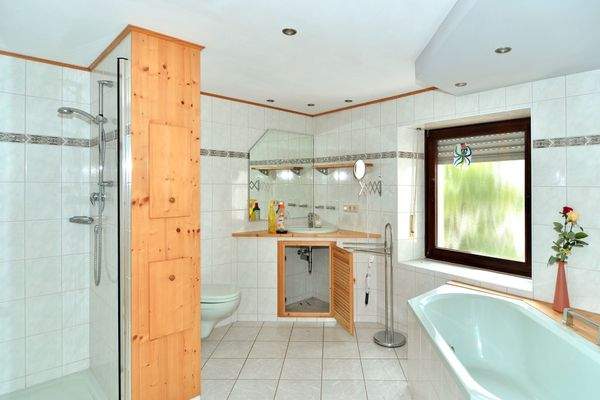 Bahnhofstraße 2 – 54492 Rachtig