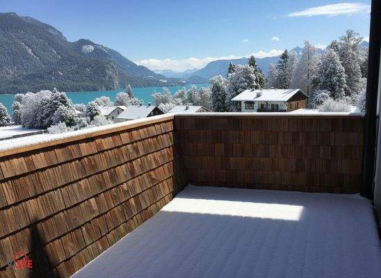 Herrlicher Ostbalkon mit Seeblick