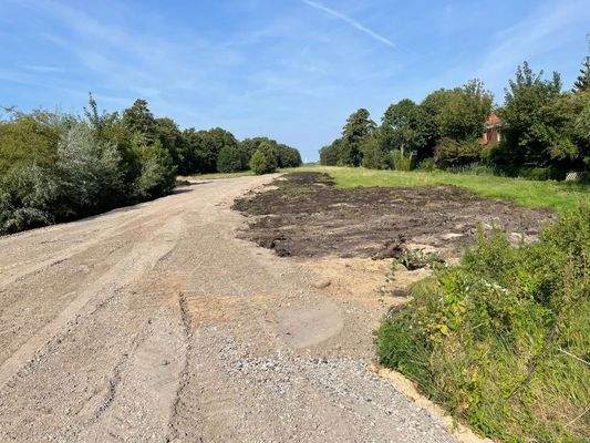 Baustraße Blick ins Grüne