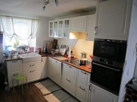 Küche mit EBK, EG