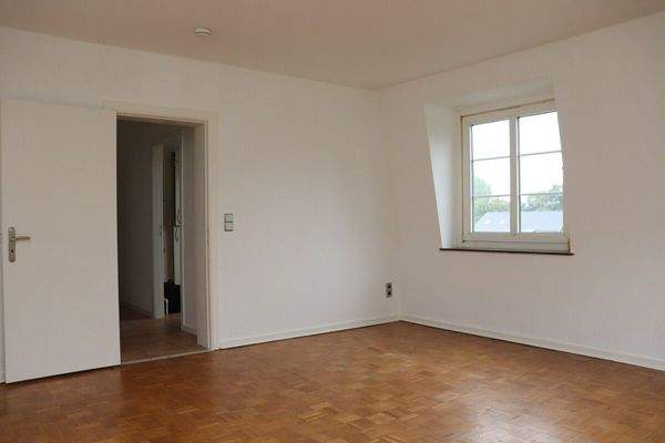 Wohnzimmer Blick zum Flur