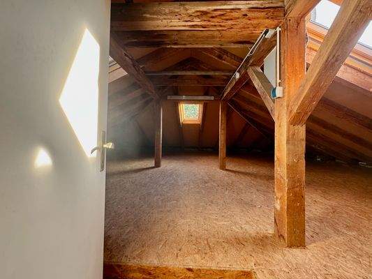 Dachboden über der Wohnung