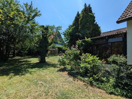 Grundstück mit Altbestand