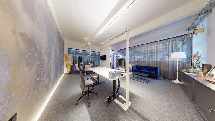 Einzigartiges-Groraumburo-05222024_134746