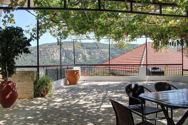 Kreta, Topolia: Charmantes Steinhaus zu verkaufen