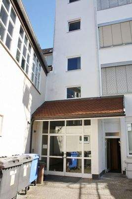 Innenhof Zugang und Treppenhaus