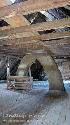 Steuersparkonstruktion unter dem Dach.jpg