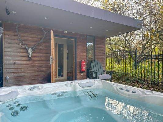 Wellness-Oase inklusive Whirlpool