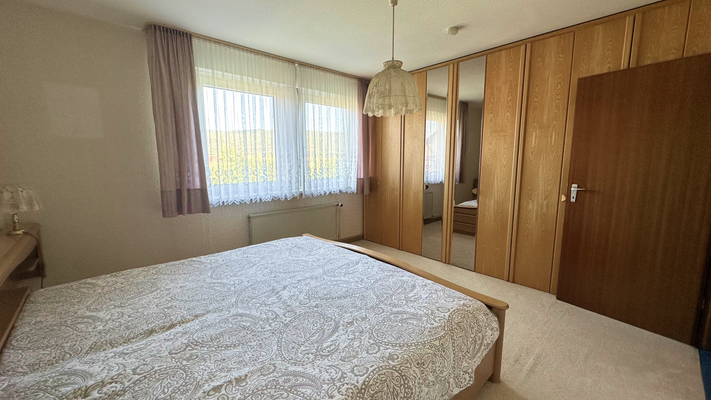 Schlafzimmer Hauptwohnung