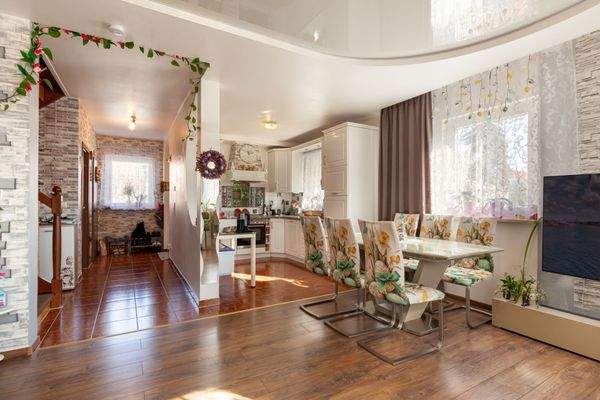 Küche und Essbereich