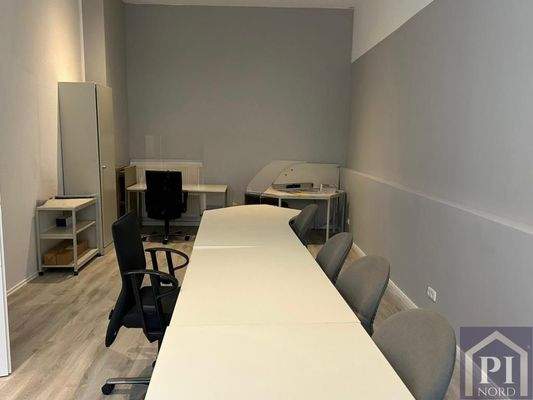 Großes Besprechungszimmer