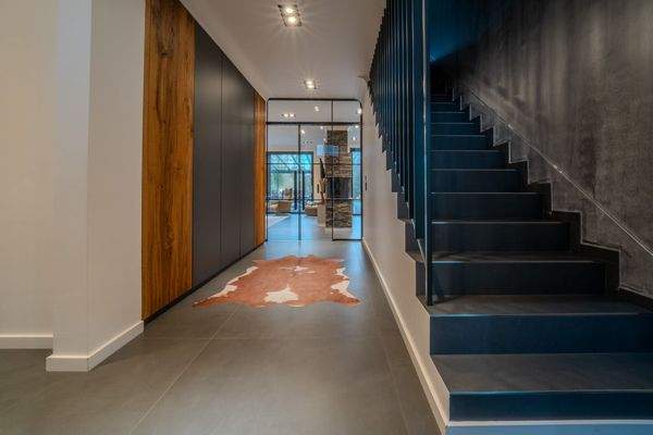 DI - Forbes Global Properties