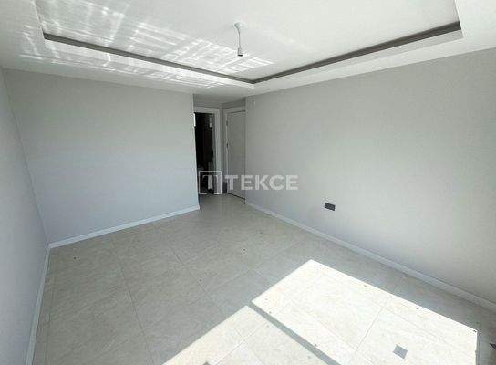New Apartments with Shared Pool near the Beach in Kuşadası