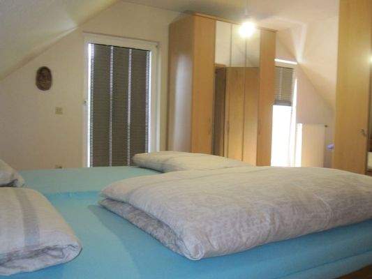 Schlafzimmer DG