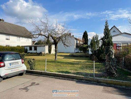 von der Ascherstraße aus!