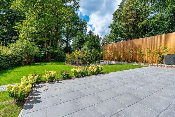 DI | Forbes Global Properties