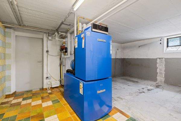 Gas-Zentralheizung (Baujahr 2000)